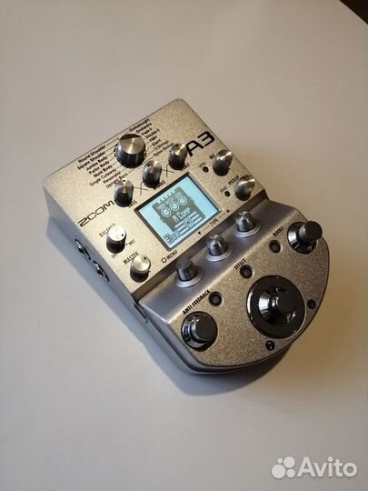 Процессор для акустических гитар Zoom A3 с микр