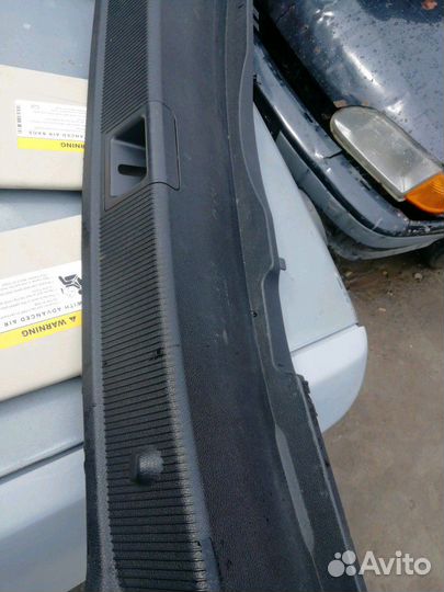 Накладка багажника мерседес Mercedes w204