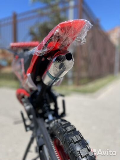 Детский мотоцикл - пит байк с электростартером