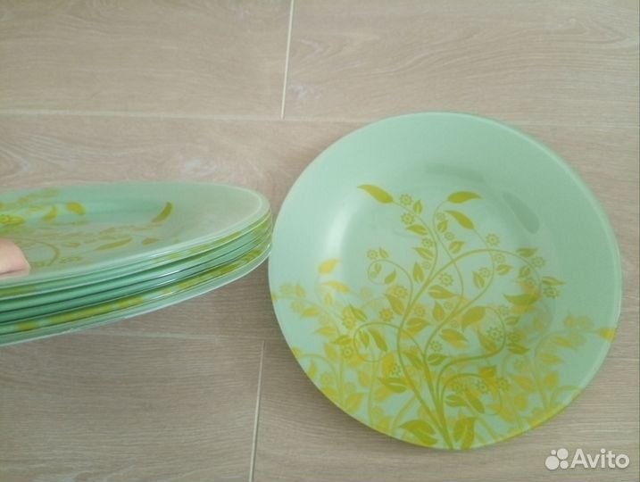 Набор тарелок + 2 салатника СССР