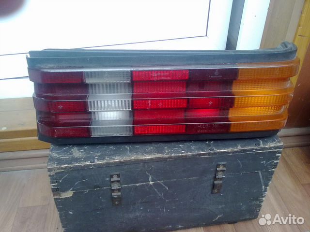 Задний фонарь