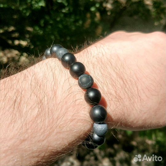 Каменный мужской браслет