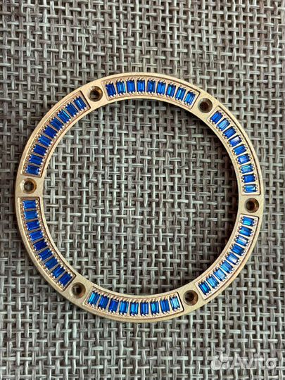 Безель для часов Hubot