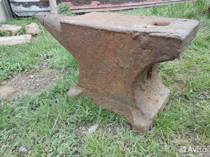 Кузнечная наковальня СССР