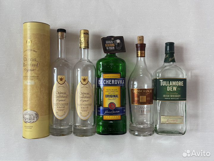 Бутылки из-под элитного алкоголя виски коньяк