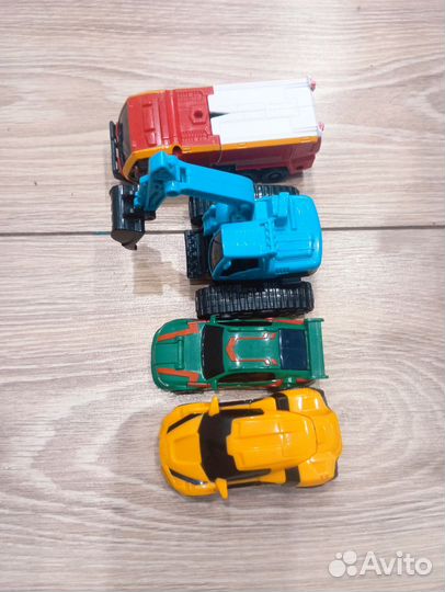 Тоботы мини Гига 7 и Магма 6 оригинал