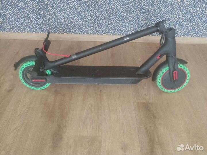 Электрический самокат xiaomi m365 pro