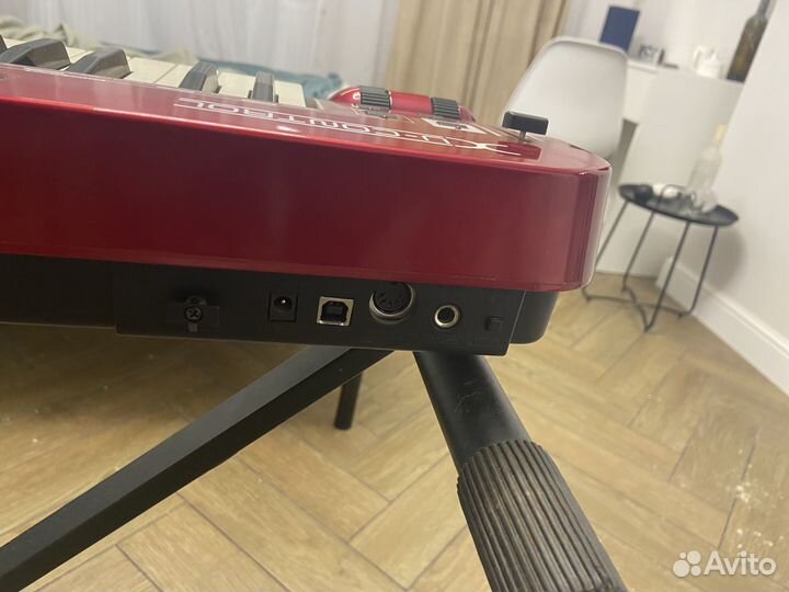 Миди клавиатура Behringer umx490