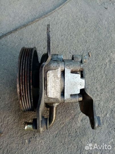 Насос гур mazda