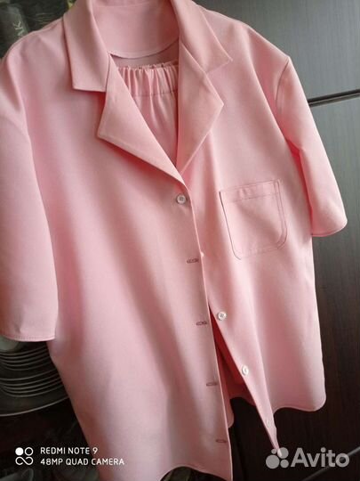 Швея портной, пошив женской одежды