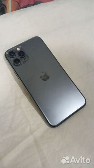 iPhone 11 Pro, 64 ГБ