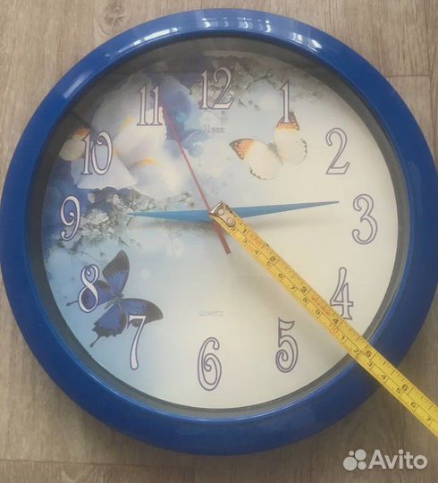 Часы на стену с плавающей стрелкой