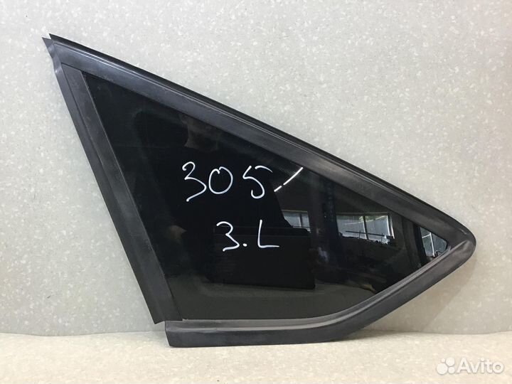 Стекло кузовное глухое левое Ford Focus III 2011