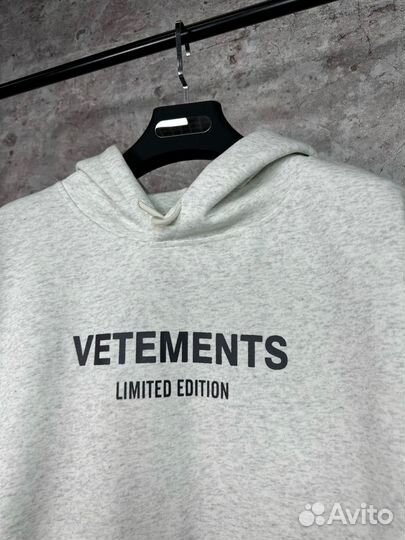 Толстовка Vetements