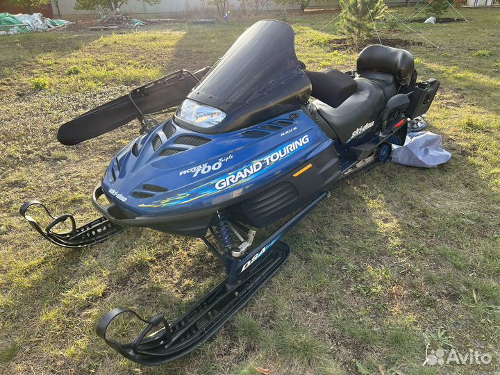 Снегоход BRP Grand Touring 700