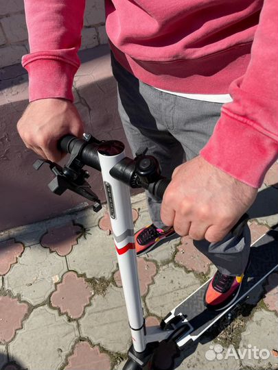 Электросамокат Midway