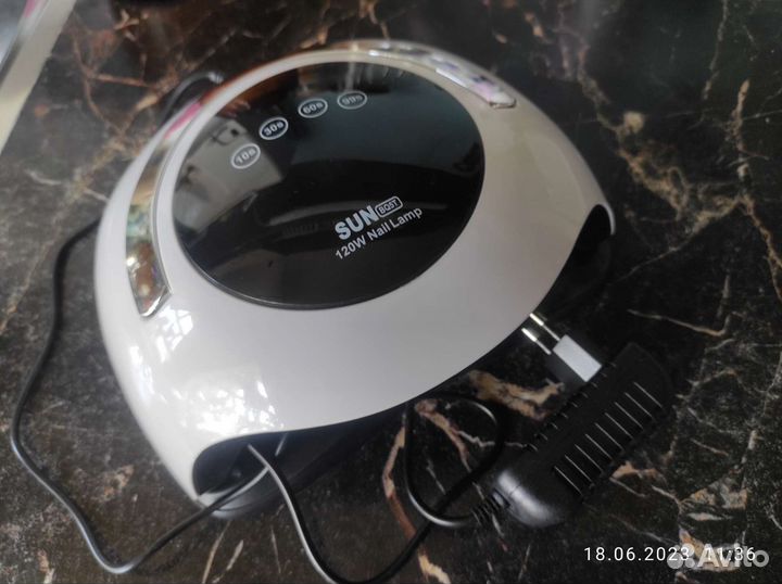Лампа для ногтей