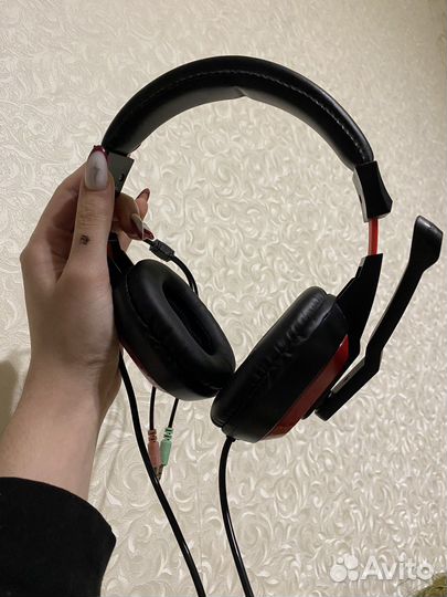 Игровые наушники