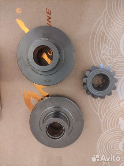 Шестерни редуктора Yamaha 40X