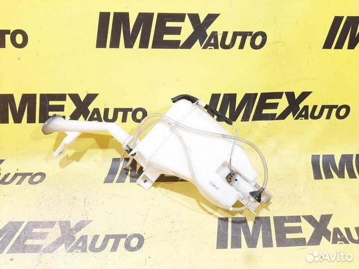 Бачок омывателя Nissan March K13