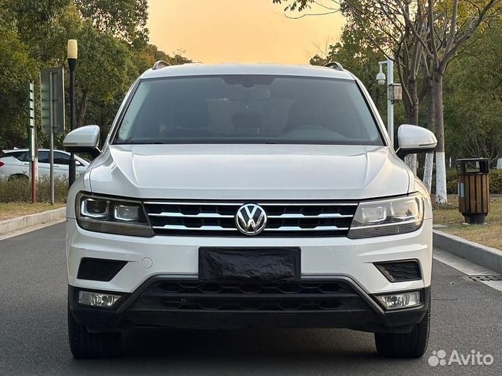 Volkswagen Tiguan L 2.0 AMT, 2022, 50 000 км