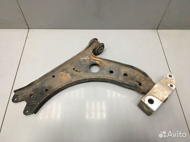 Рычаг передний левый Volkswagen Golf Jetta 5