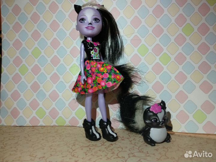 Enchantimals скунс