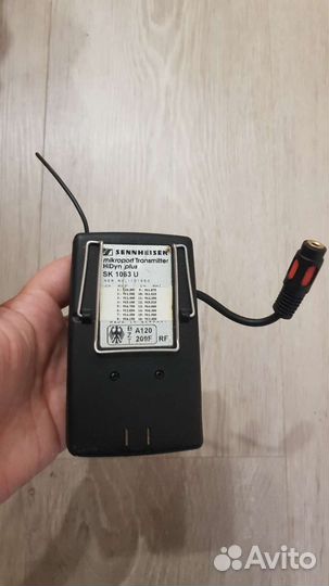 Передатчик радиомикрофона Sennheiser SO 1063 U