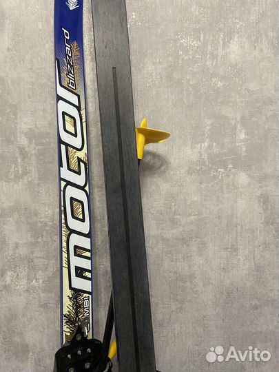 Беговые лыжи