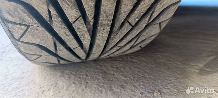 Triangle TR968 225/40 R18