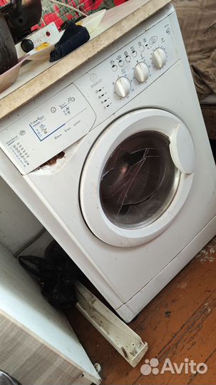 Стиральная машина indesit на запчасти