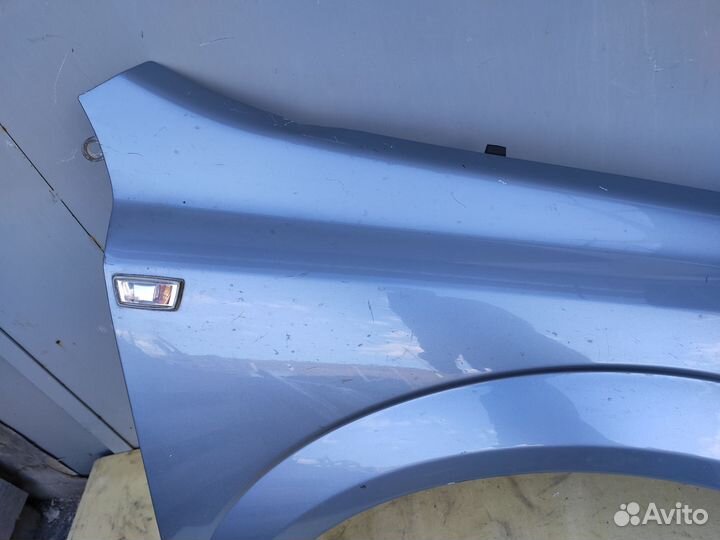 Крыло переднее правое на Opel Astra H