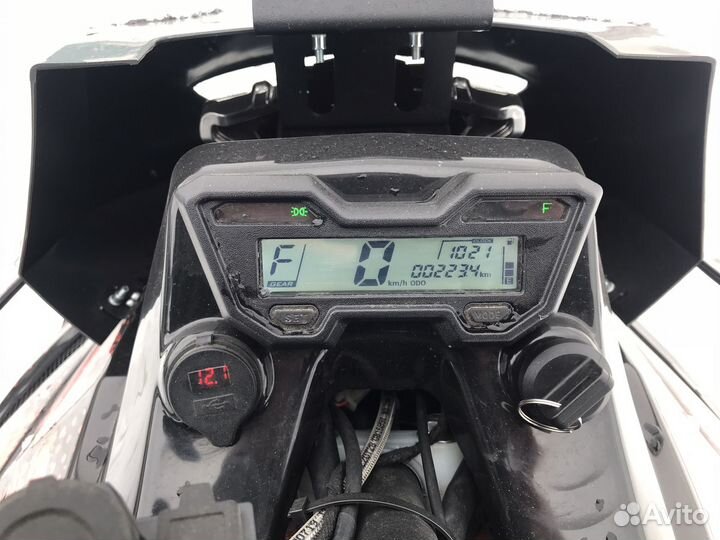 Снегоход ирбис sf200