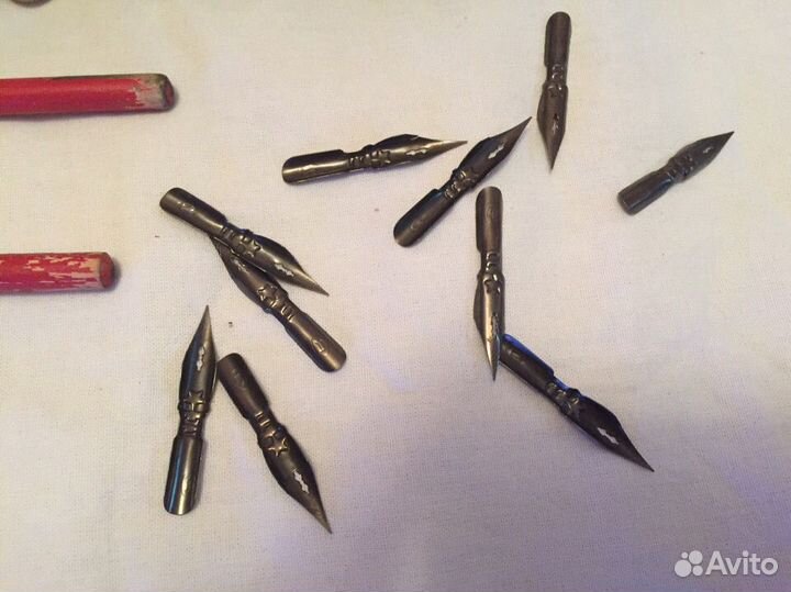 Ручка с пером для письма