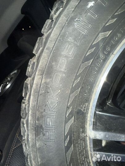 Nokian Tyres Hakkapeliitta 9 SUV 215/65 R16