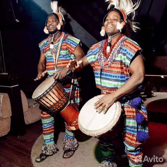 Африканское барабанное шоу,Афротанцы