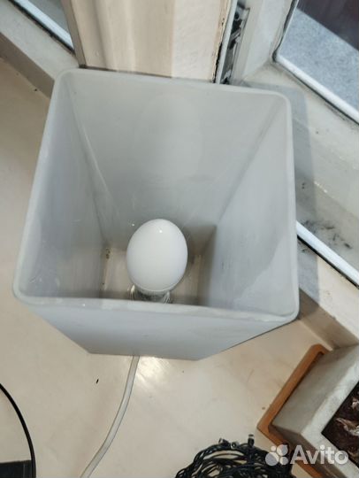 Лампа настольная