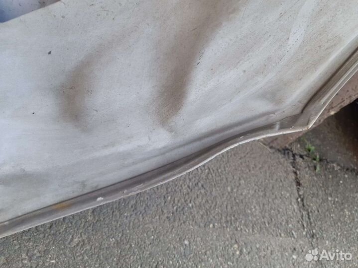 Капот на volkswagen polo