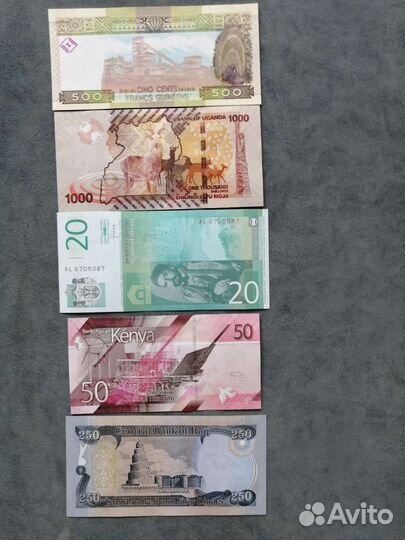 Банкноты разных стран пресс