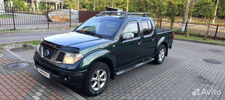 Nissan Navara 2.5 AT, 2007, 216 360 км