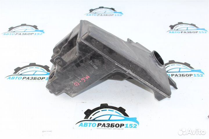 Бачок омывателя Mazda 6 GG3S LF 2002-2007