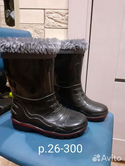 Детские резиновые сапоги р.24, р.26