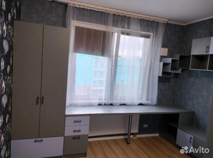 Рабочая зона у окна