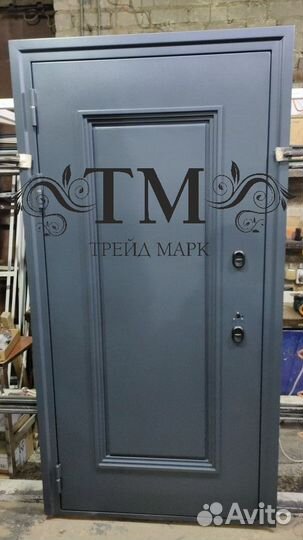 Дверь входная металлическая в дом