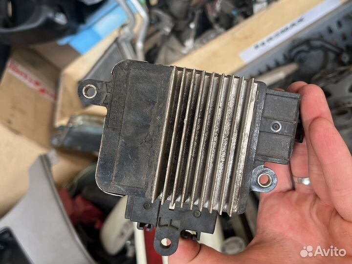 Блок управления вентилятором Lexus