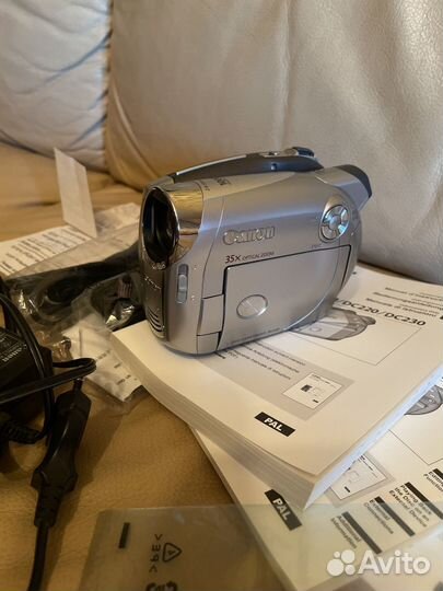 Видеокамера canon DC220