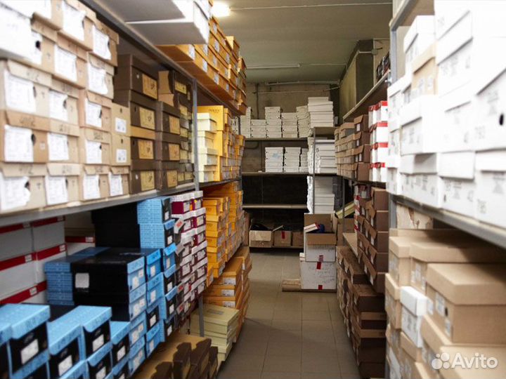 Кладовщик на молочном предприятии