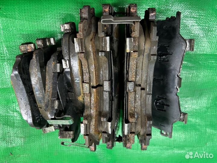 Тормозные колодки Nissan X-Trail HNT32 MR20DD 2017