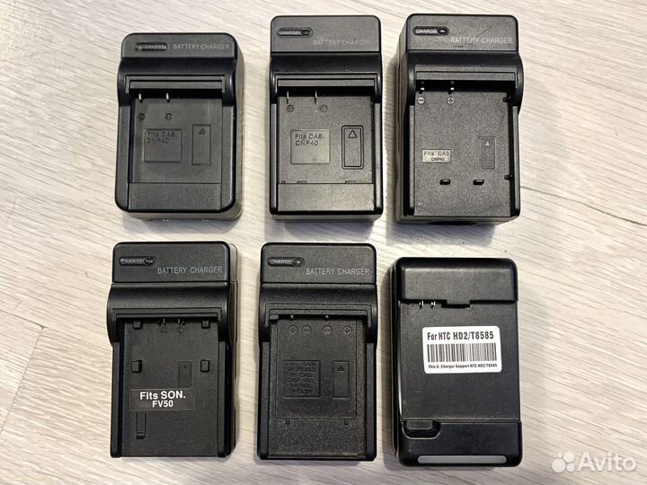 Зарядники для фото и видео камер