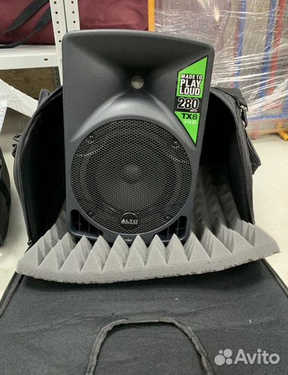 Комплект звукового оборудования